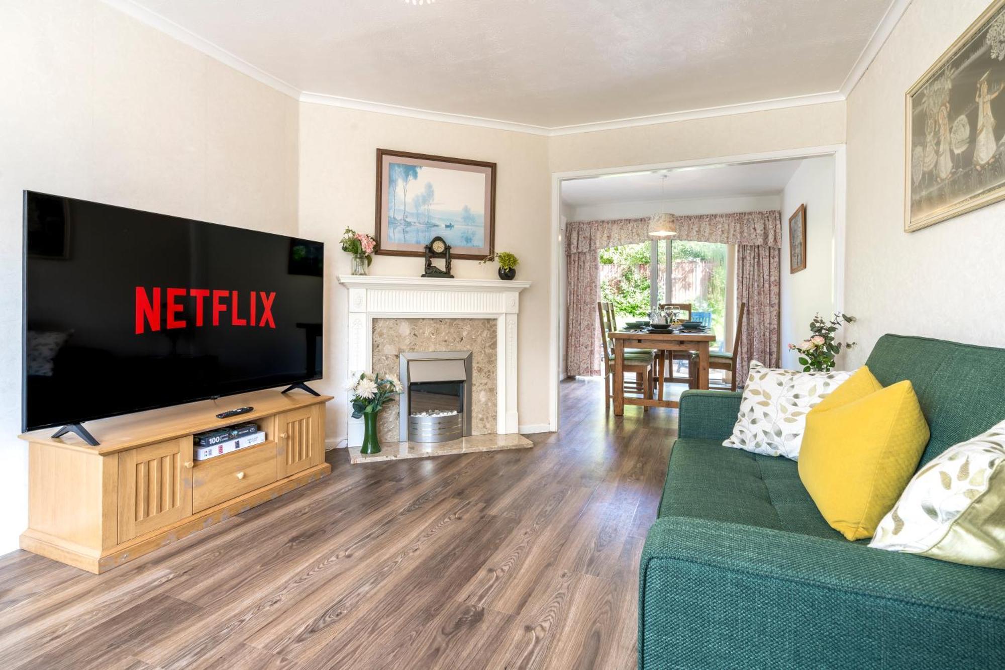 Leicester Oadby 4 Bed Home, 8 Guests, Park 5 Cars Экстерьер фото